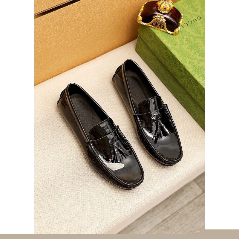G*u*i leather shoes